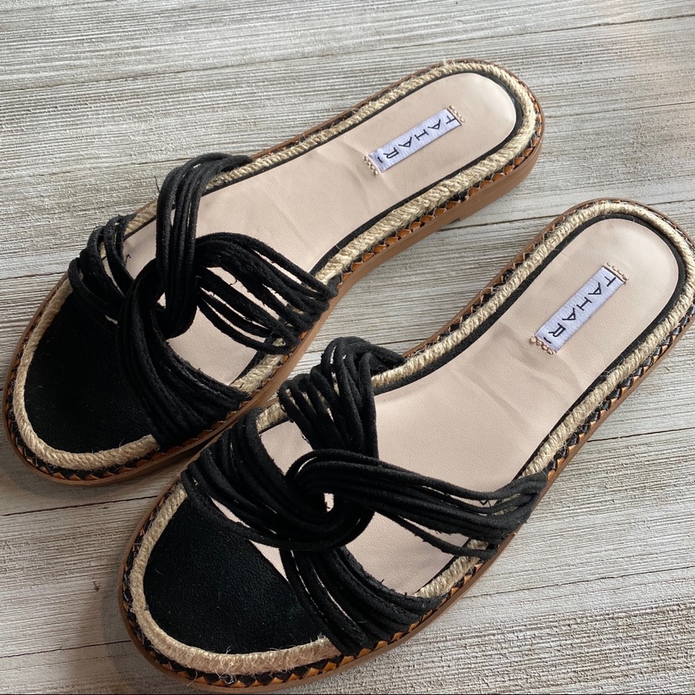 Tahari Cailyn Sandal
